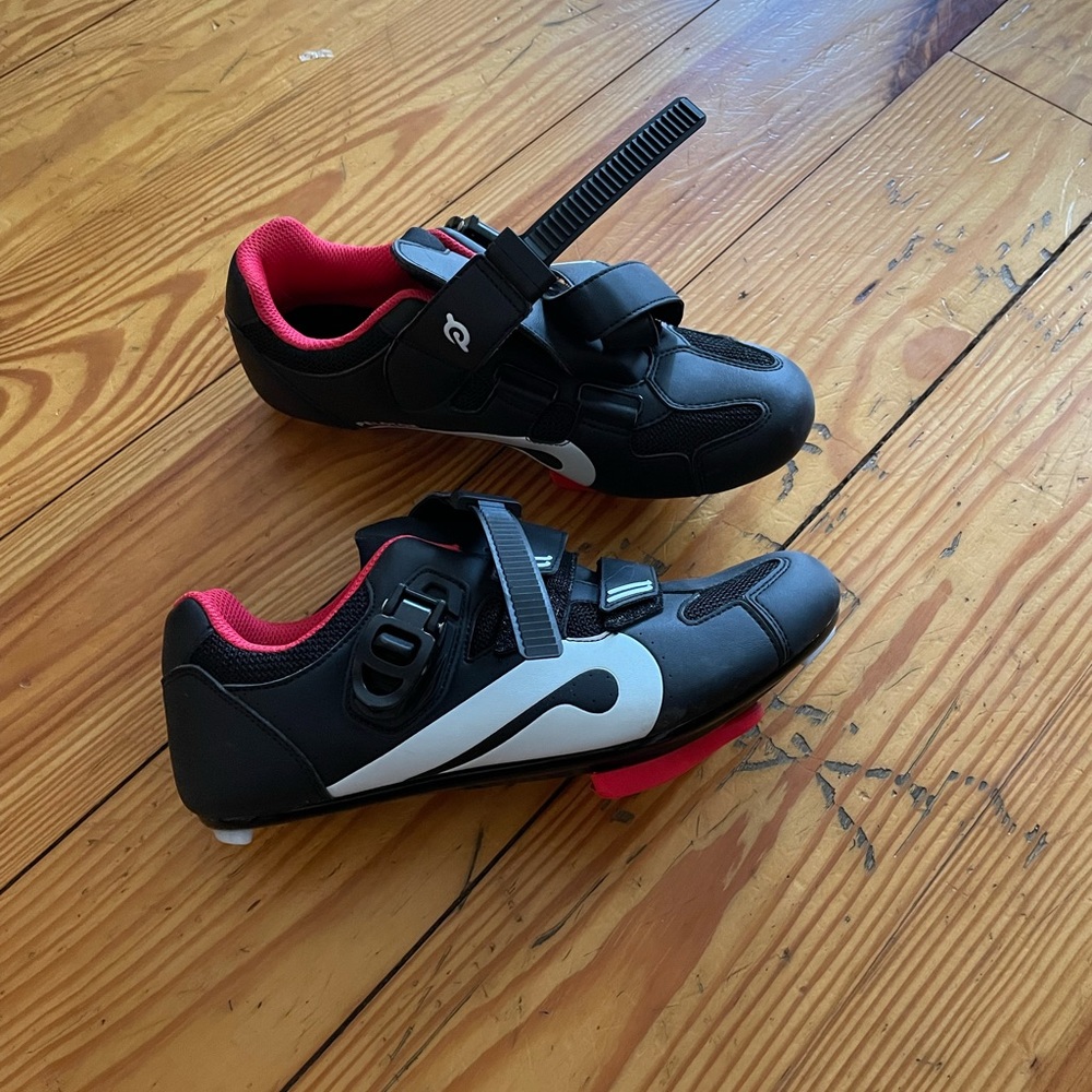 Peloton bike shoes